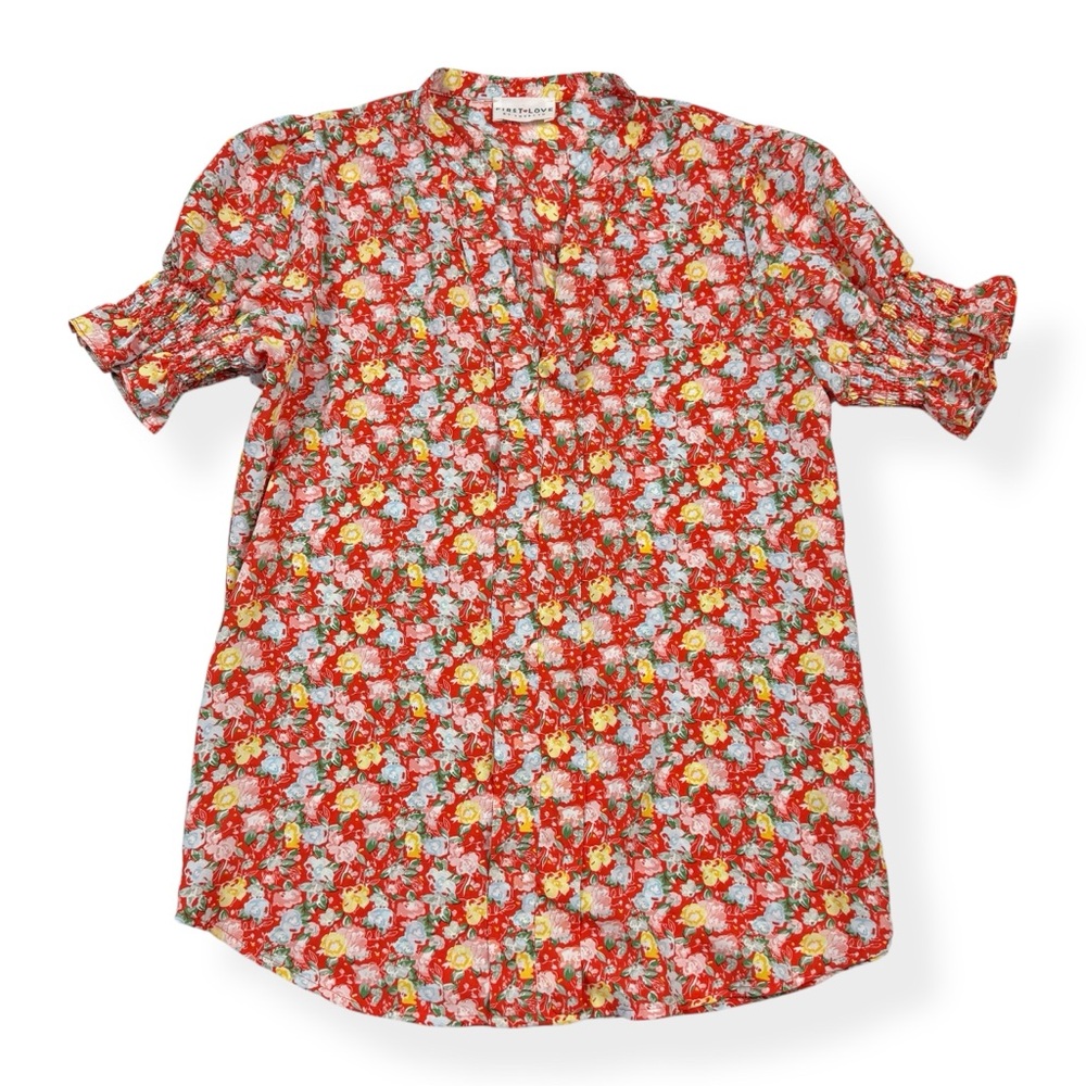 First Love By Lovelyn Blouse Womens S Small Red Floral Short Sleeve V Neck‎
